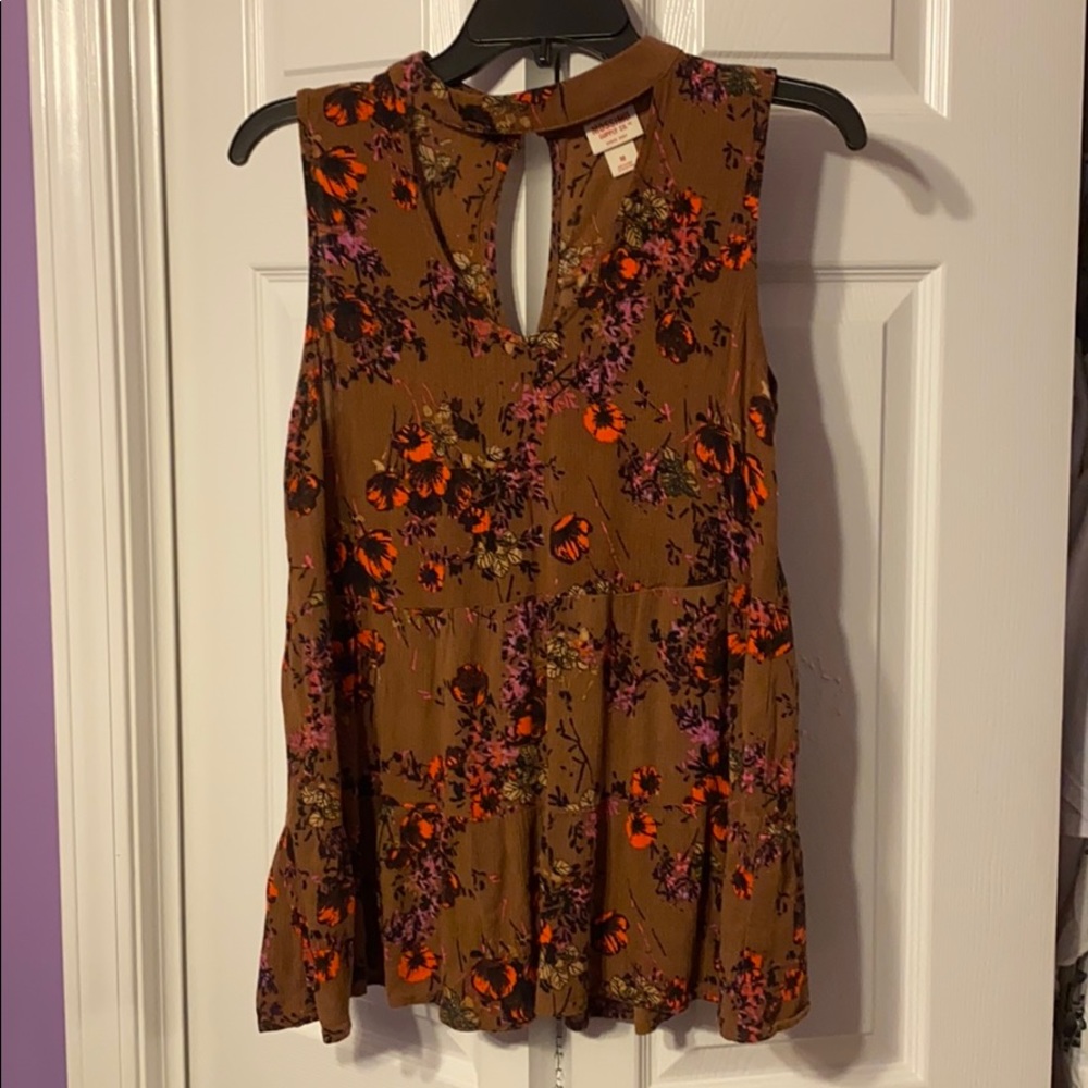 Sleeveless Floral Shirt